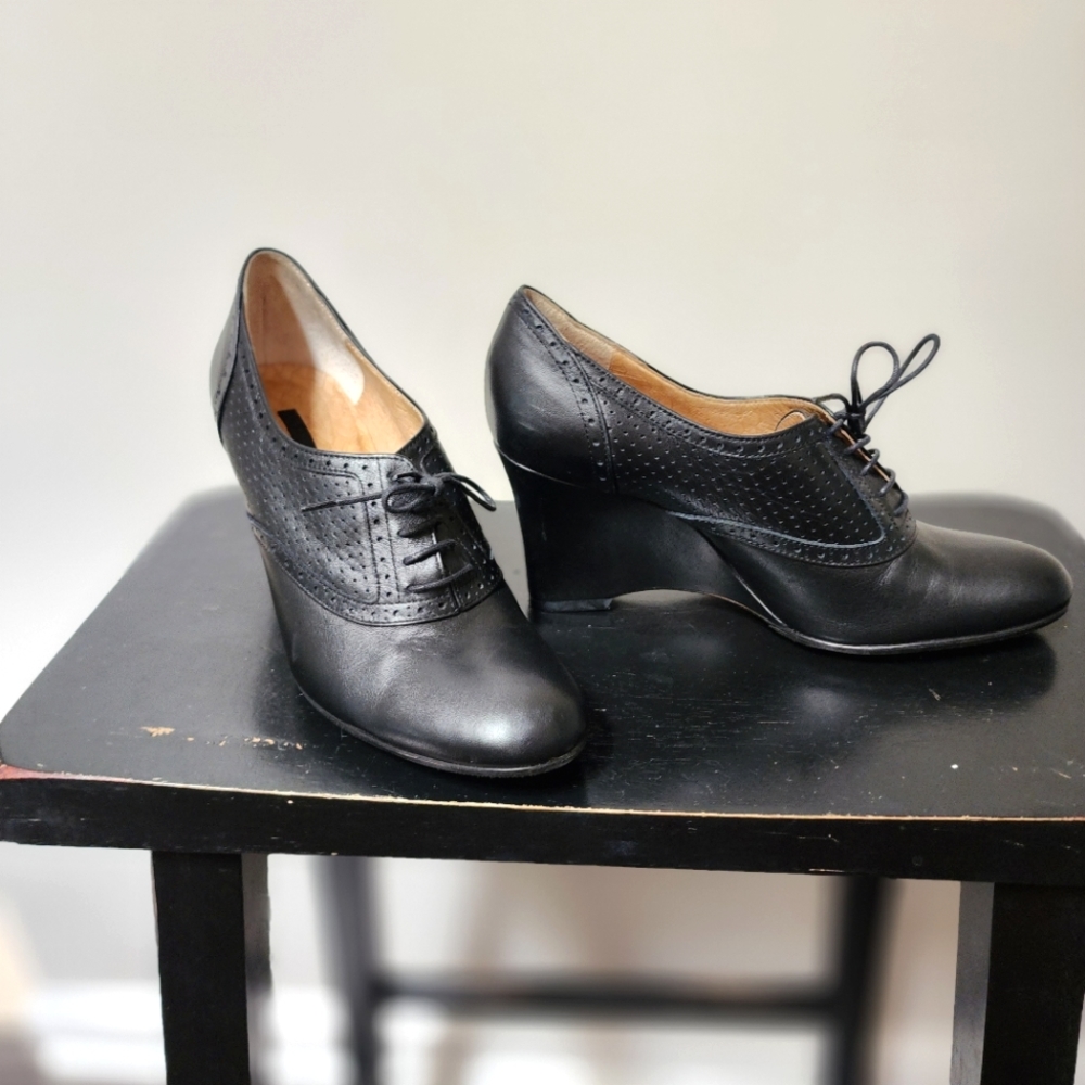 Sov. Platform Wedge Oxford Heel Black